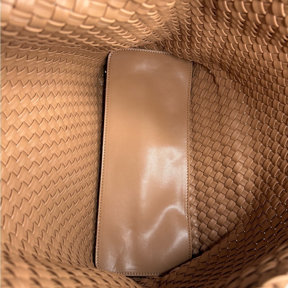 NWT Brown Woven Vegan Leather Basket Bag with Purse Insert - Picture 4 of 6